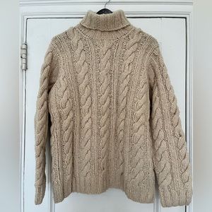 Beautiful Polo Ralph Lauren hand knit cable turtle neck sweater size M